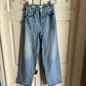 Universal Thread high rise wide leg size 2R Classic Blue Women's Jeans